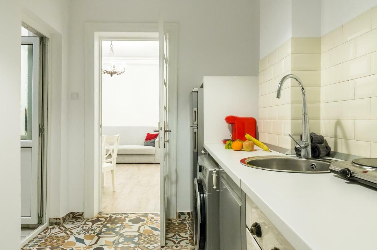 White Nights Of Old Town Bucharest Apartment Bagian luar foto